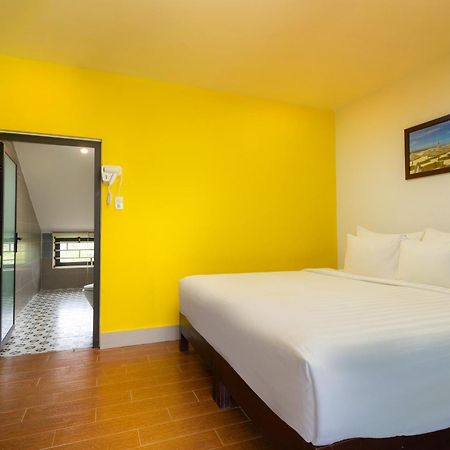 The Cuckoo'S Nest Hostel And Bar Managed By Hoianese Hoi An Bagian luar foto